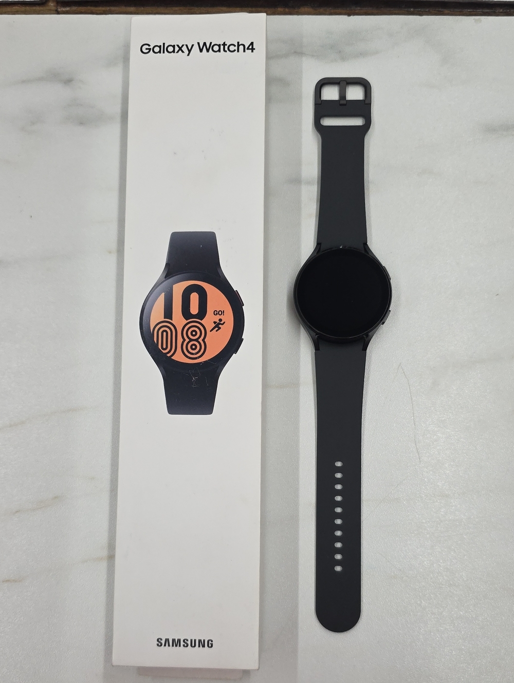 Samsung Galaxy Watch4 Smartwatch - Black Band Open Box Like New